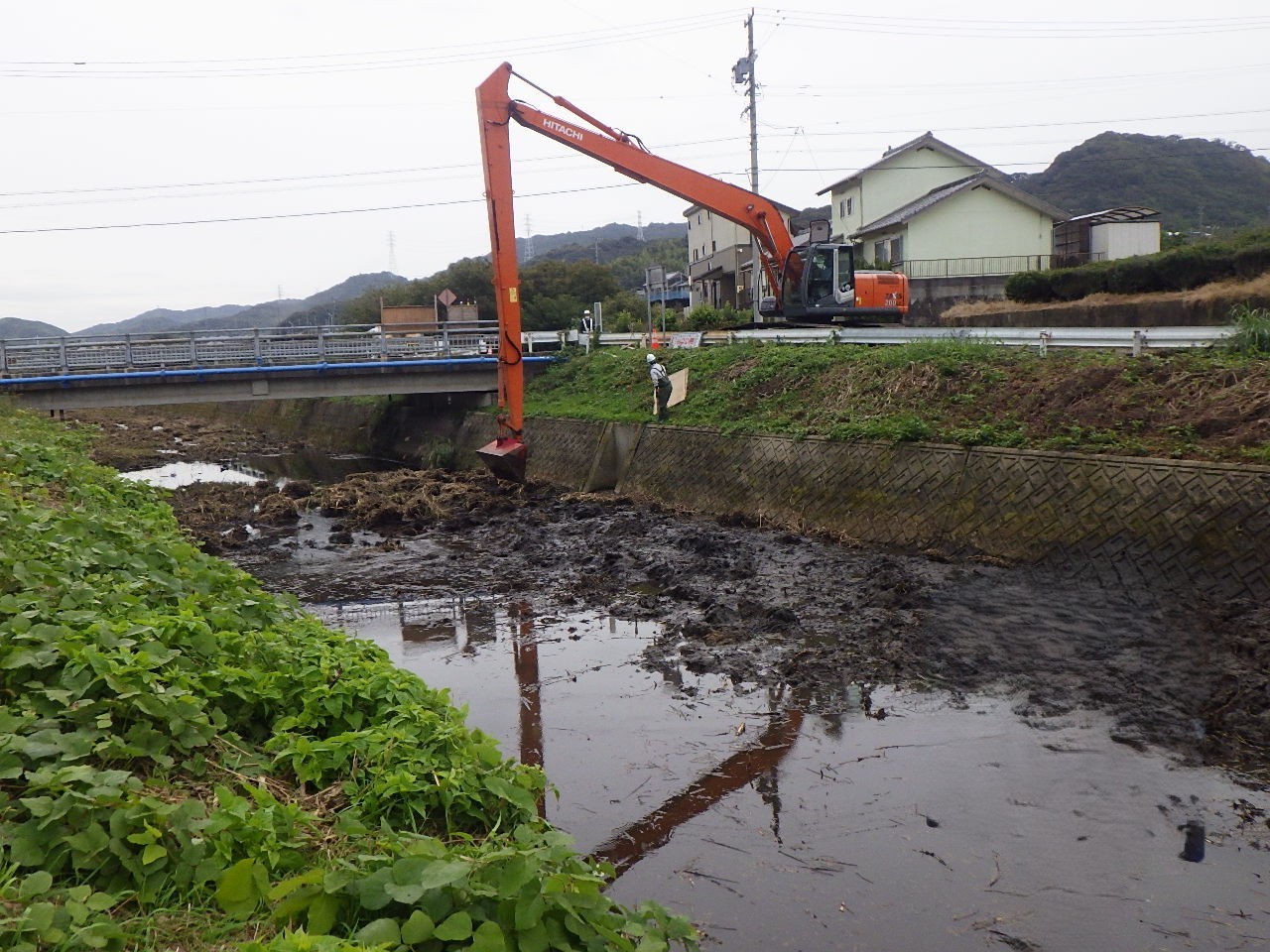 河川浚渫工事　普通河川矢崎川