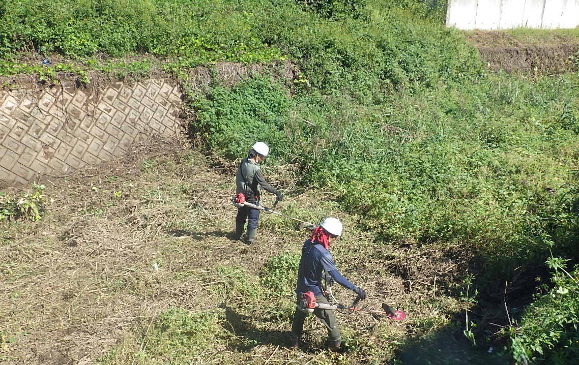 河川浚渫工事　普通河川矢崎川
